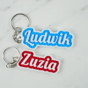 Breloczek z imieniem na klucze — druk 3D, 2 kolory